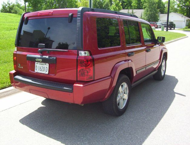 2006 Jeep Commander Ram 3500 Diesel 2-WD