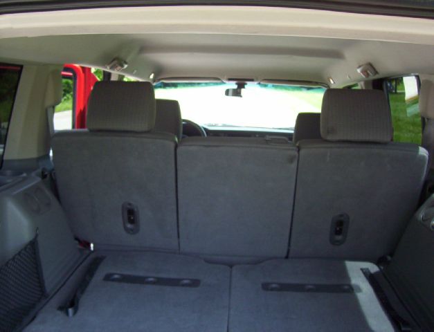 2006 Jeep Commander Ram 3500 Diesel 2-WD