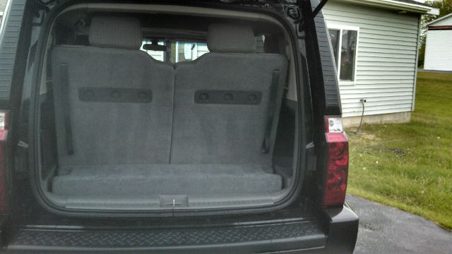 2006 Jeep Commander Ram 3500 Diesel 2-WD