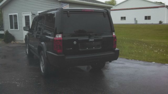 2006 Jeep Commander Ram 3500 Diesel 2-WD