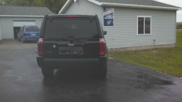 2006 Jeep Commander Ram 3500 Diesel 2-WD