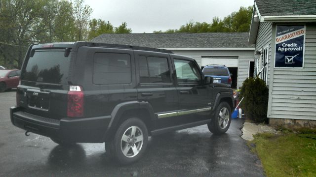 2006 Jeep Commander Ram 3500 Diesel 2-WD