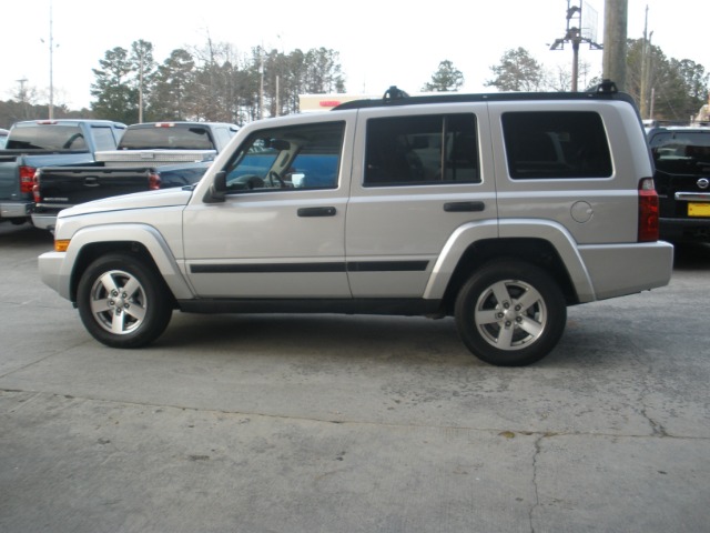 2006 Jeep Commander 4wd