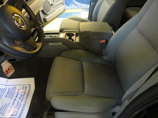 2006 Jeep Commander Ram 3500 Diesel 2-WD