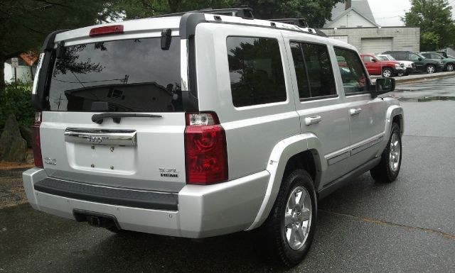 2006 Jeep Commander Super