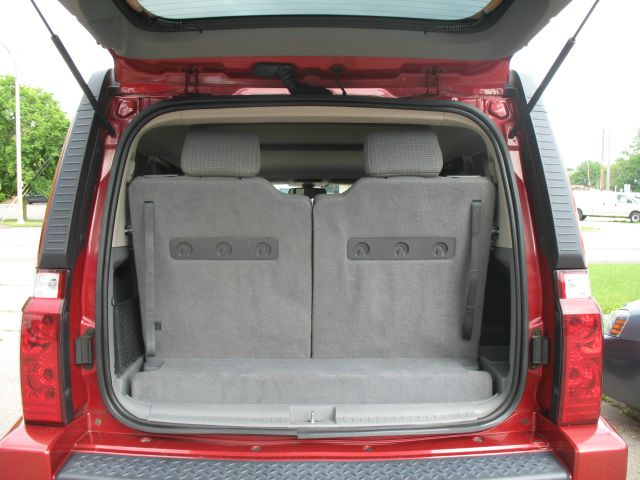 2006 Jeep Commander Ram 3500 Diesel 2-WD