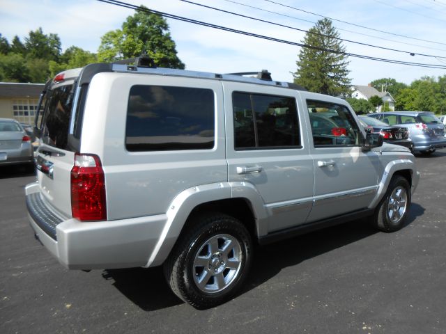 2006 Jeep Commander Super