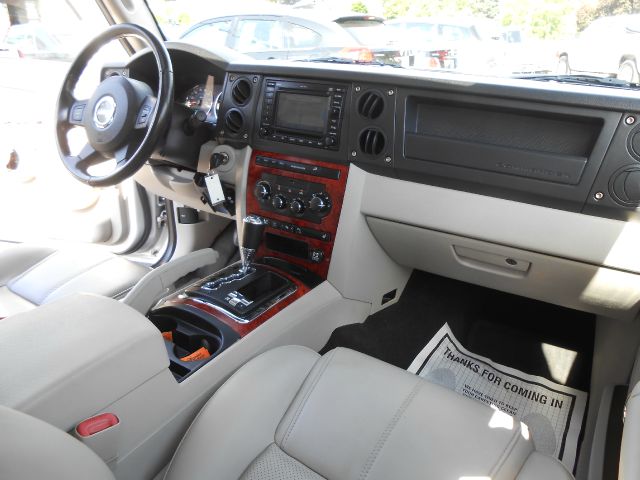 2006 Jeep Commander Super