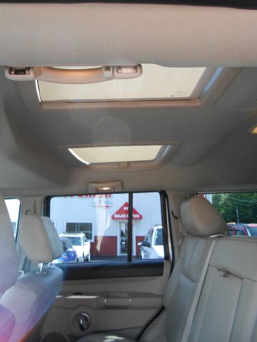 2006 Jeep Commander Super