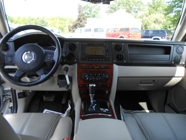 2006 Jeep Commander Super