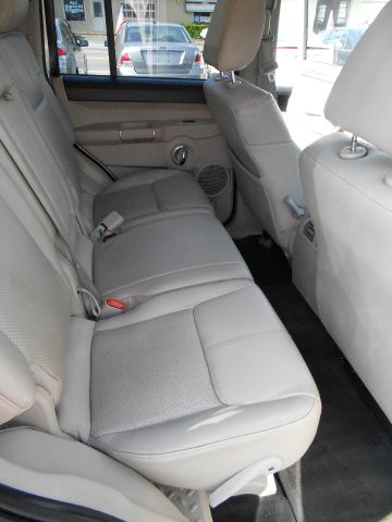 2006 Jeep Commander Super