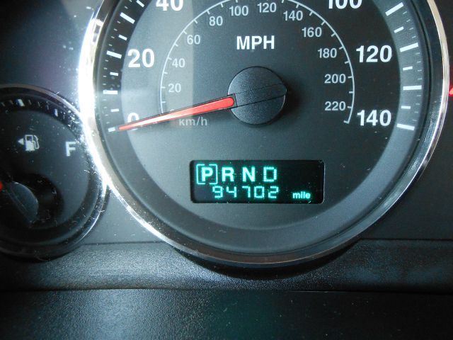 2006 Jeep Commander Super