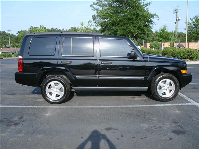 2006 Jeep Commander SLT 25