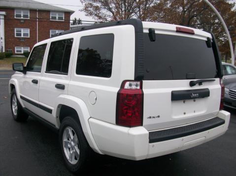 2006 Jeep Commander Unknown