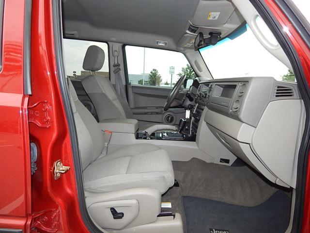 2006 Jeep Commander SLT 25