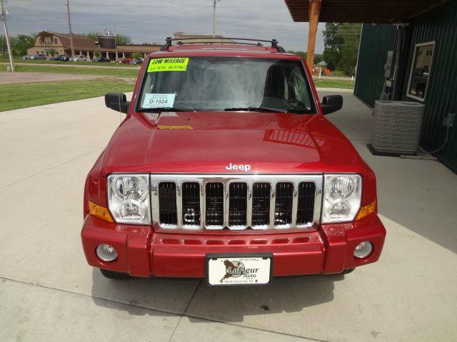 2006 Jeep Commander GSX