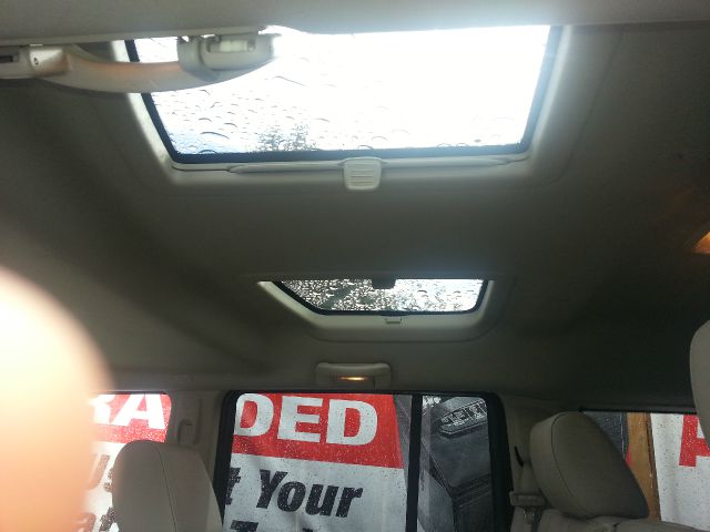 2006 Jeep Commander V8 - READ AD