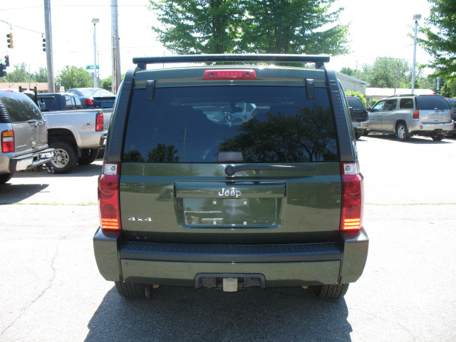 2006 Jeep Commander Ram 3500 Diesel 2-WD