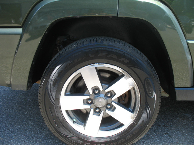 2006 Jeep Commander Ram 3500 Diesel 2-WD