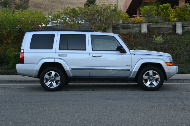 2006 Jeep Commander 4wd
