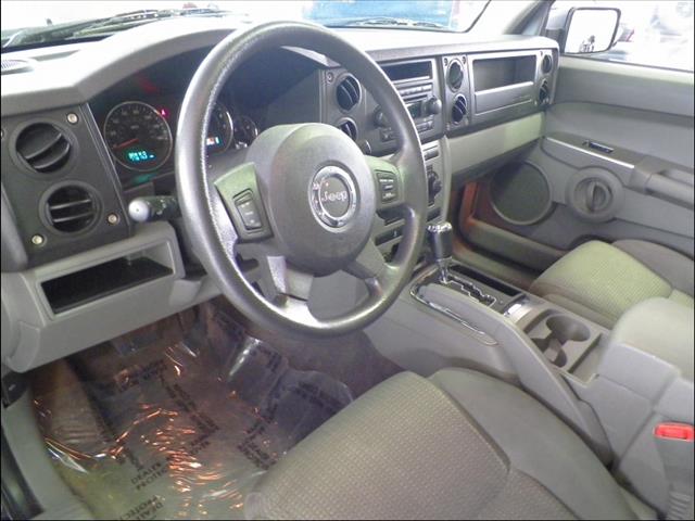 2006 Jeep Commander GSX