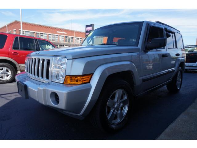 2006 Jeep Commander Unknown