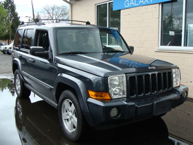 2006 Jeep Commander Base