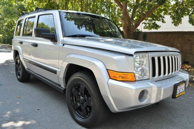 2006 Jeep Commander Ram 3500 Diesel 2-WD