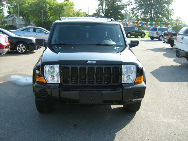 2006 Jeep Commander Ram 3500 Diesel 2-WD