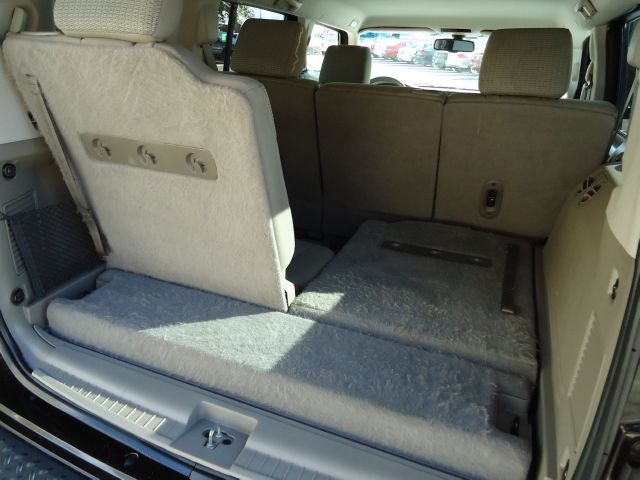 2006 Jeep Commander Ram 3500 Diesel 2-WD