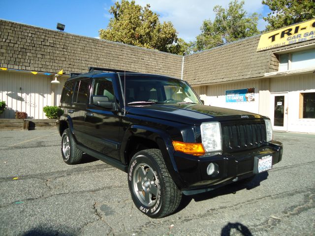 2006 Jeep Commander Ram 3500 Diesel 2-WD
