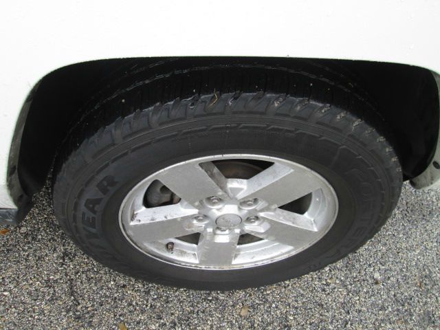 2006 Jeep Commander Ram 3500 Diesel 2-WD