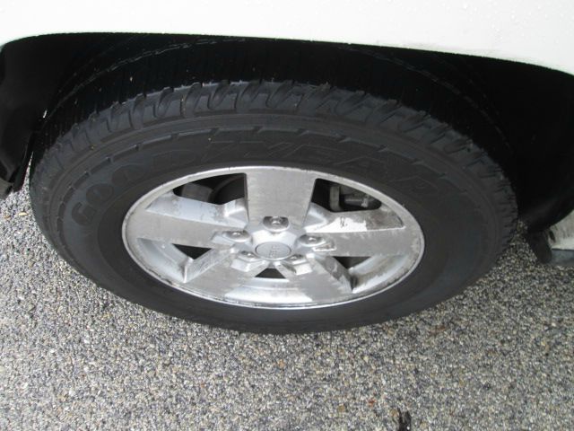 2006 Jeep Commander Ram 3500 Diesel 2-WD