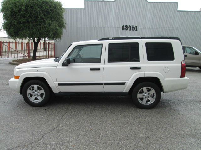 2006 Jeep Commander Ram 3500 Diesel 2-WD