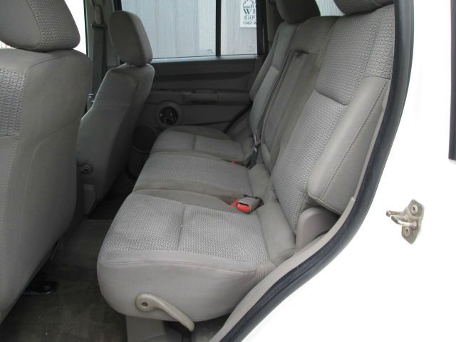 2006 Jeep Commander Ram 3500 Diesel 2-WD