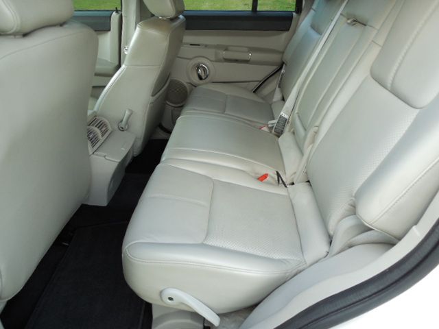 2007 Jeep Commander Super