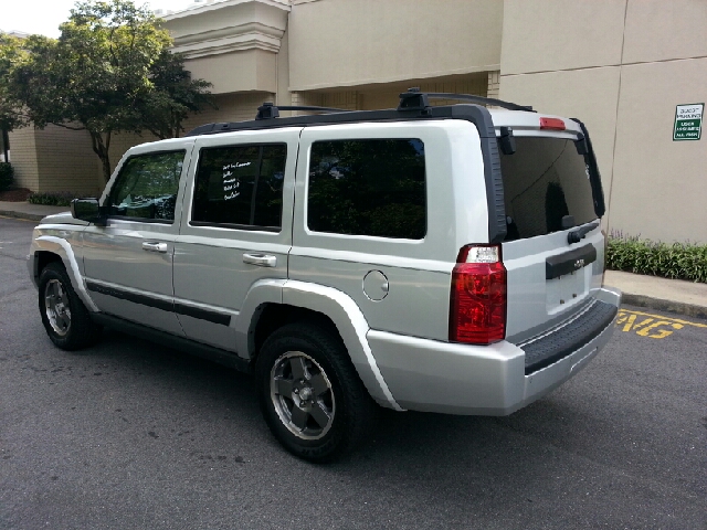 2007 Jeep Commander Extended Cab V8 LT W/1lt