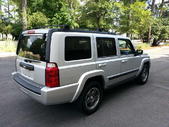 2007 Jeep Commander Extended Cab V8 LT W/1lt