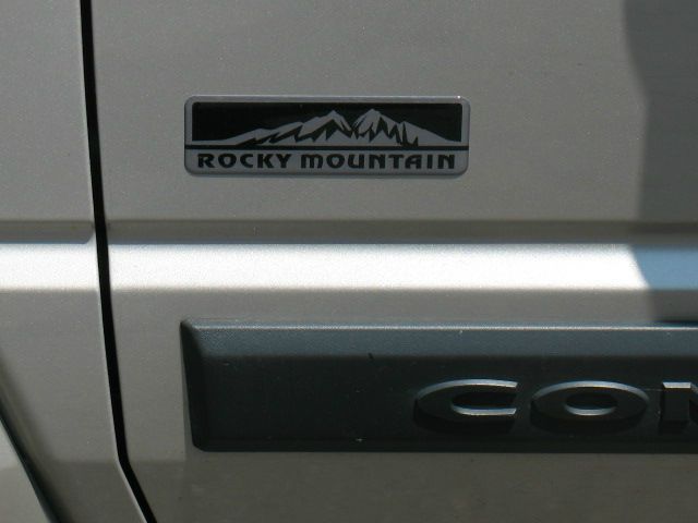 2007 Jeep Commander Elk Conversion Van