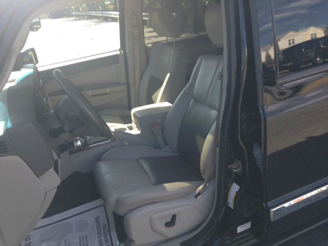 2007 Jeep Commander Super