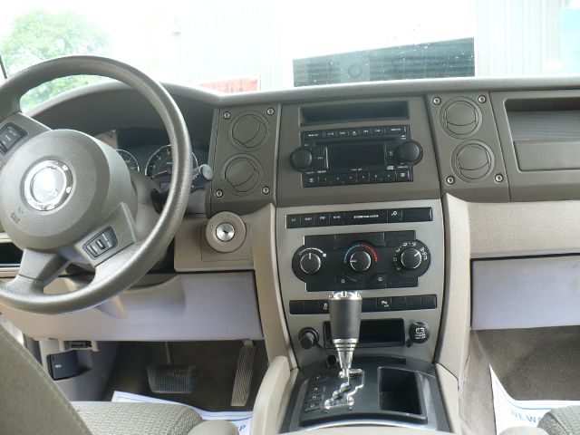 2007 Jeep Commander Elk Conversion Van