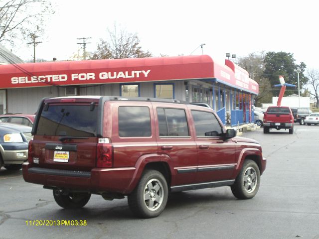 2007 Jeep Commander Extended Cab V8 LT W/1lt