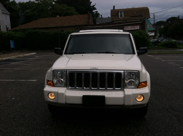 2007 Jeep Commander Super
