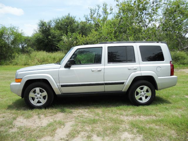 2007 Jeep Commander Extended Cab V8 LT W/1lt