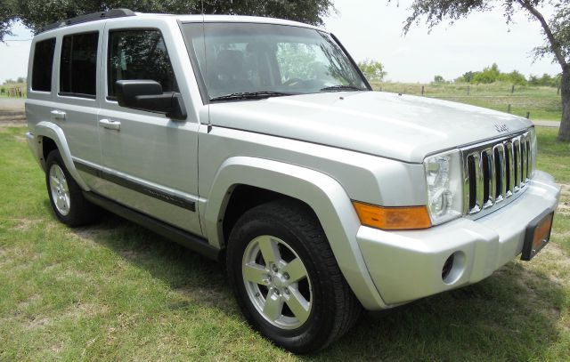 2007 Jeep Commander Extended Cab V8 LT W/1lt