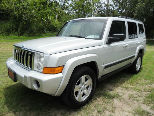 2007 Jeep Commander Extended Cab V8 LT W/1lt