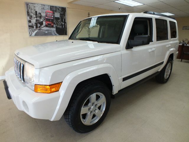 2007 Jeep Commander Extended Cab V8 LT W/1lt