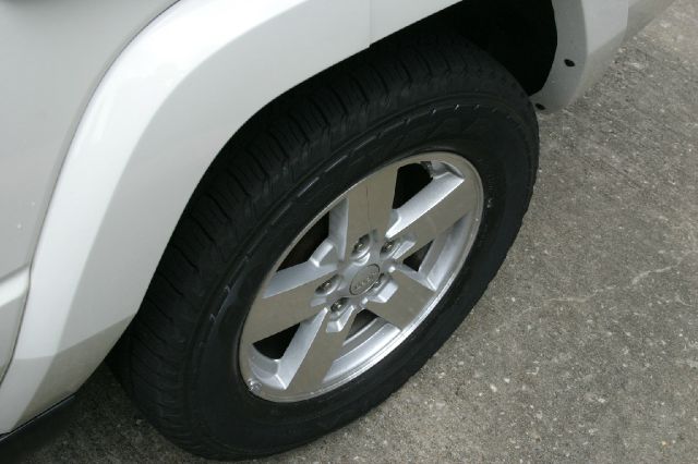 2007 Jeep Commander Super