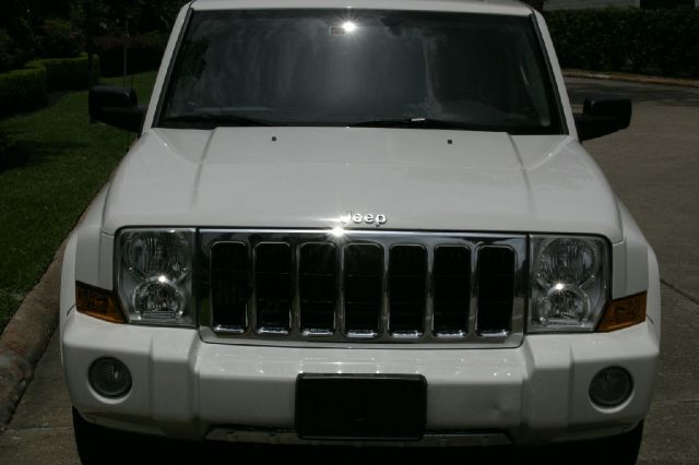 2007 Jeep Commander Super