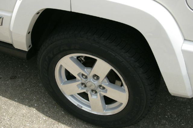 2007 Jeep Commander Super